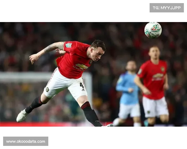 默森：切尔西年轻阵容缺乏经验，争冠尚需时日